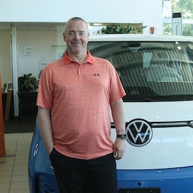 Staff member Scott Curtis from ID_0be70c