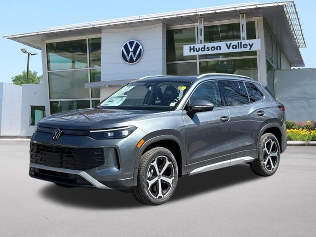 New 2026 Volkswagen Tiguan 2.0T SE SUV