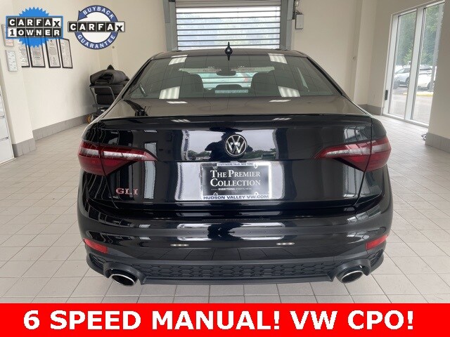 2024 Volkswagen Jetta GLI 2.0T Autobahn photo 3