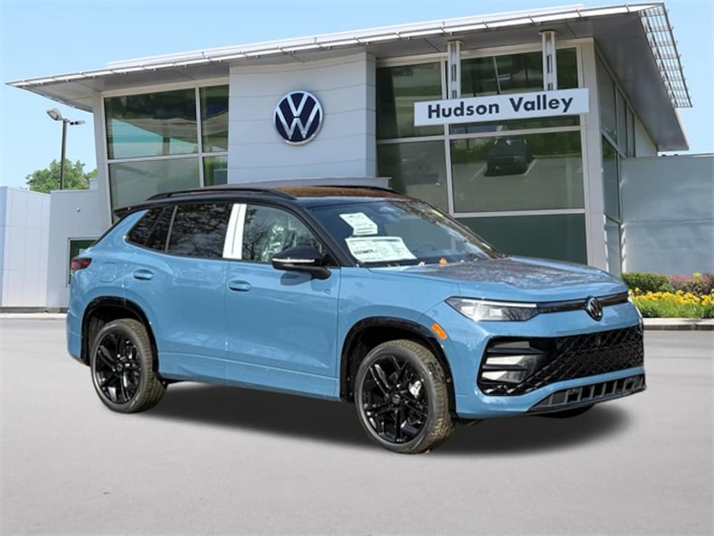 New 2026 Volkswagen Tiguan 2.0T SE R-Line Black SUV