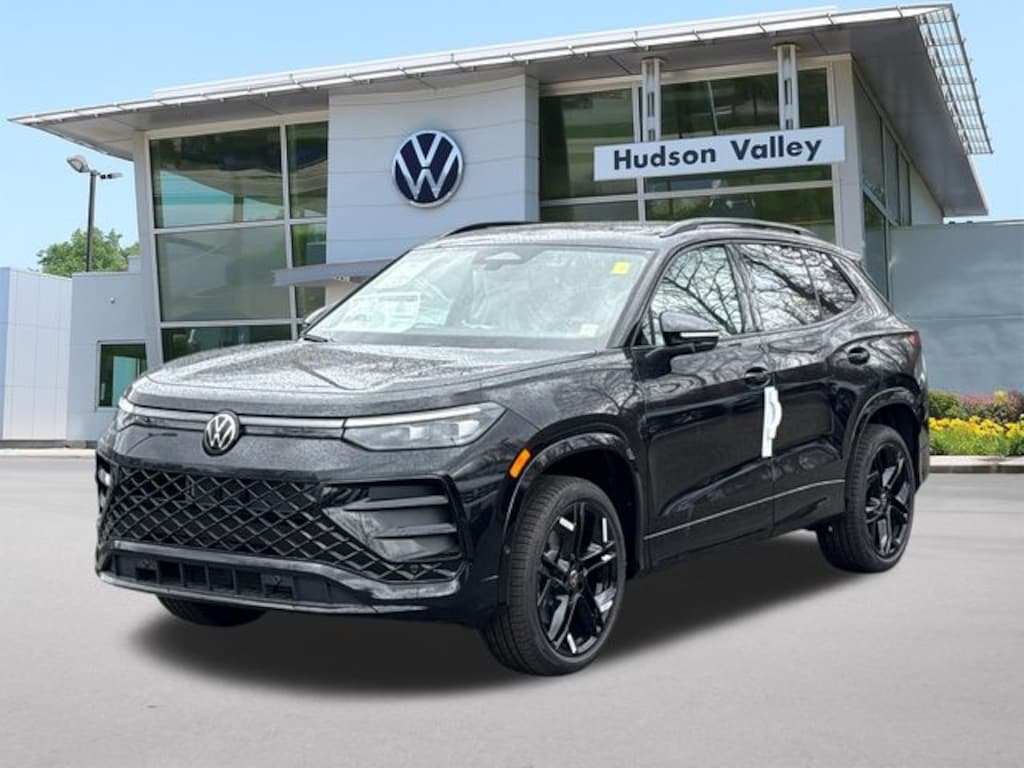 New 2026 Volkswagen Tiguan 2.0T SE R-Line Black SUV