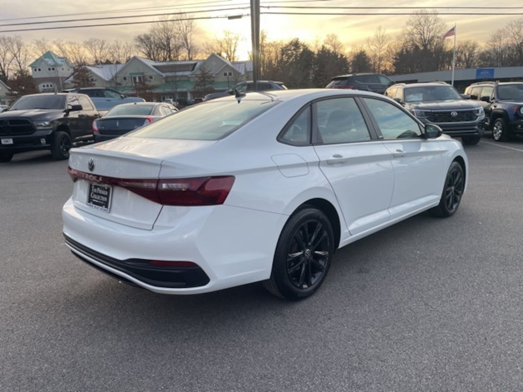 Certified 2025 Volkswagen Jetta 1.5T Sport Sedan