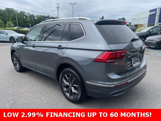 2022 Volkswagen Tiguan SE photo 2