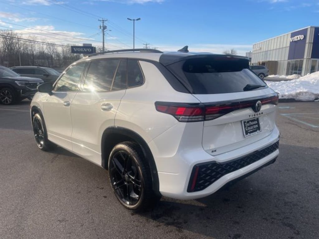 Certified 2025 Volkswagen Tiguan 2.0T SE R-Line Black SUV