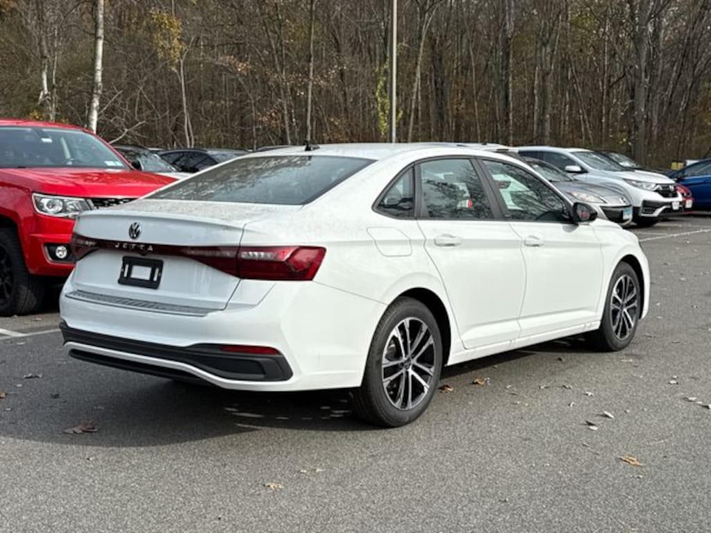 New 2025 Volkswagen Jetta 1.5T Sport Sedan