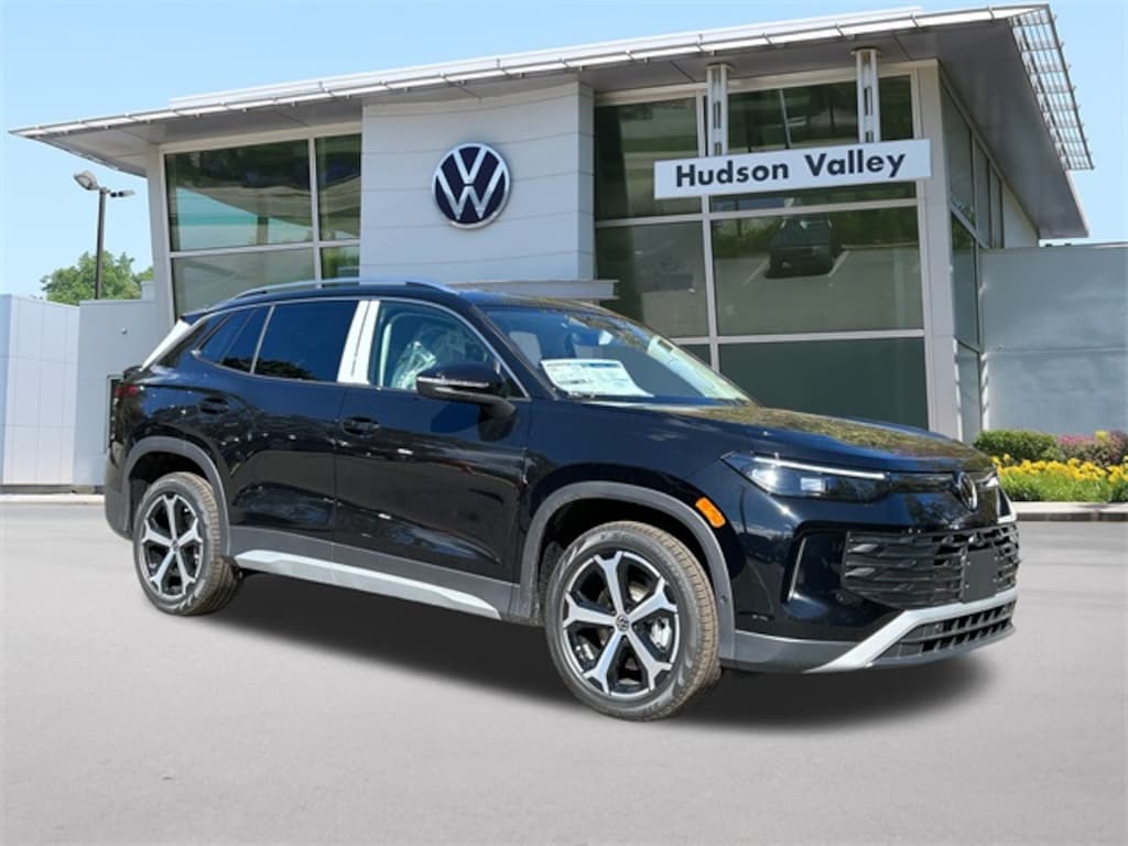 New 2025 Volkswagen Tiguan 2.0T SE SUV