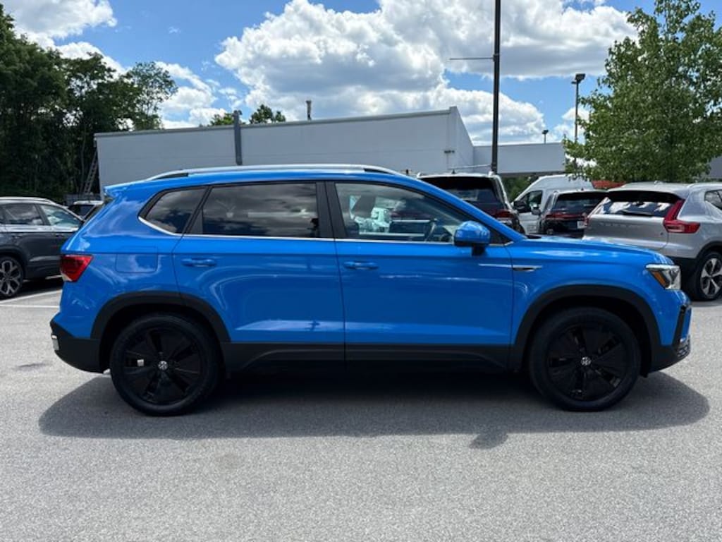 Used 2023 Volkswagen Taos 1.5T SE SUV
