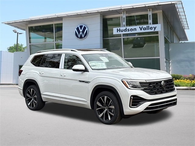 2026 Volkswagen Atlas SEL Premium R-Line's photo