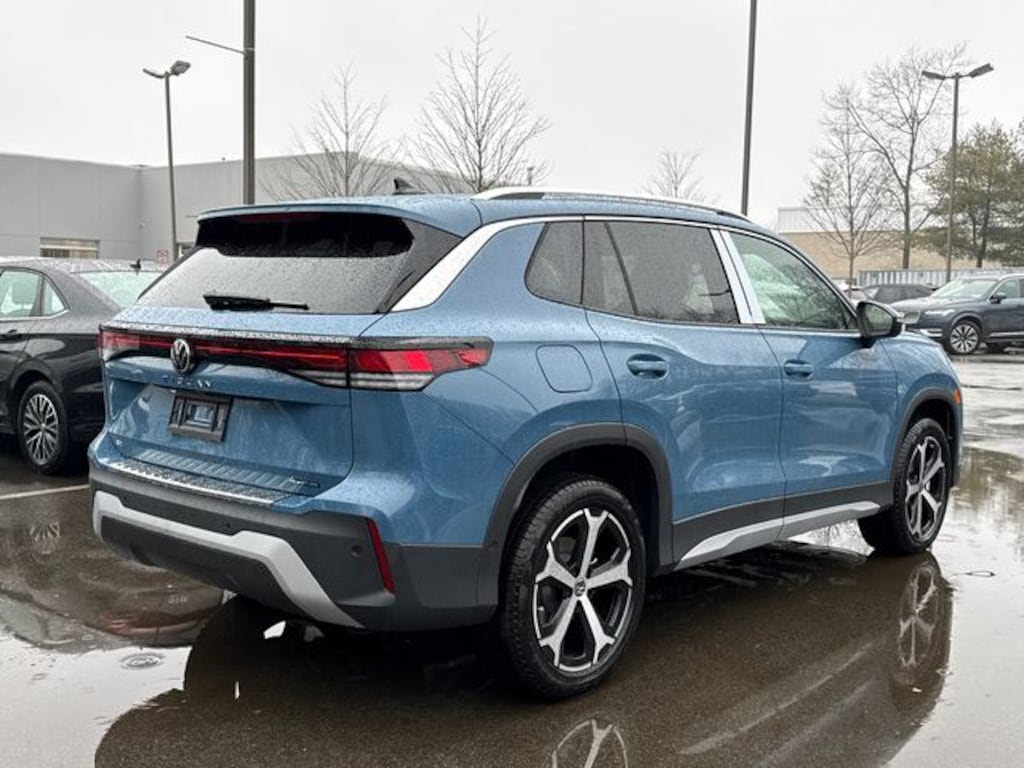 New 2026 Volkswagen Tiguan 2.0T SE SUV