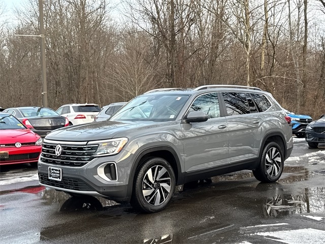 2025 Volkswagen Atlas SEL's photo