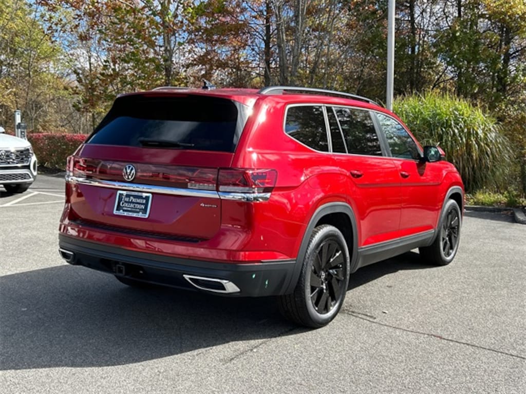 New 2025 Volkswagen Atlas 2.0T SE w/Technology SUV