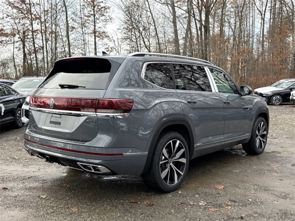 New 2026 Volkswagen Atlas 2.0T SEL Premium R-Line SUV