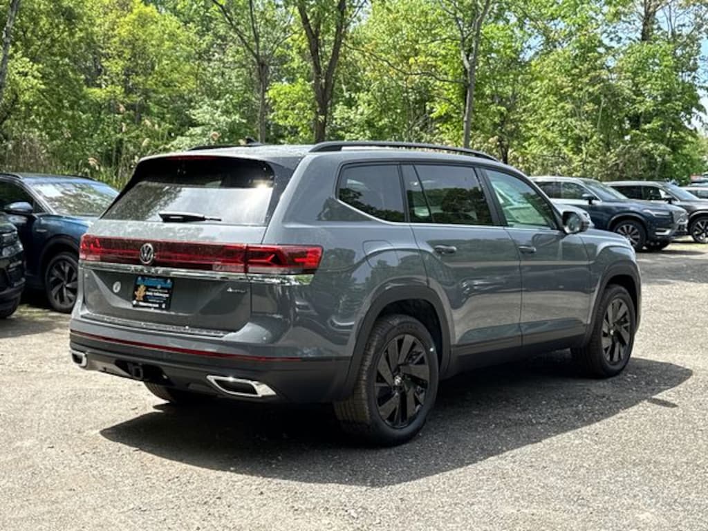 New 2026 Volkswagen Atlas 2.0T SE w/Technology SUV