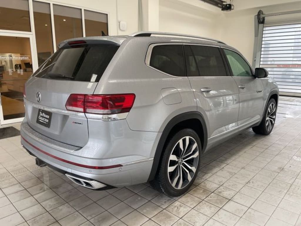 Used 2022 Volkswagen Atlas 3.6L V6 SEL Premium R-Line SUV