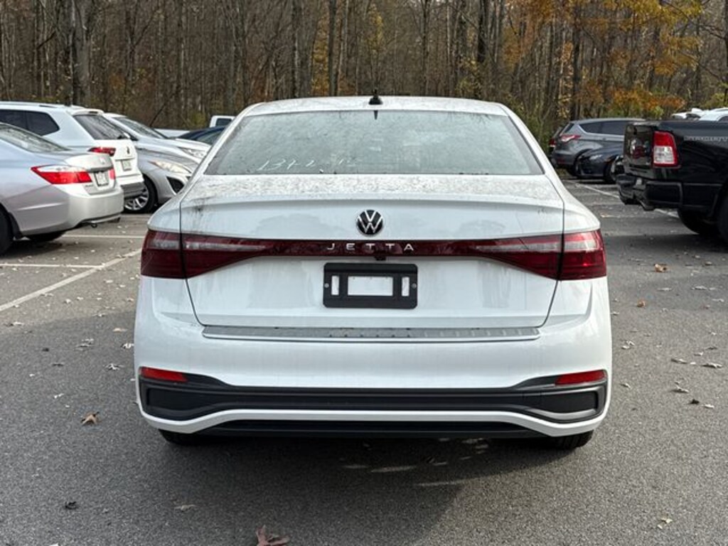 New 2025 Volkswagen Jetta 1.5T Sport Sedan