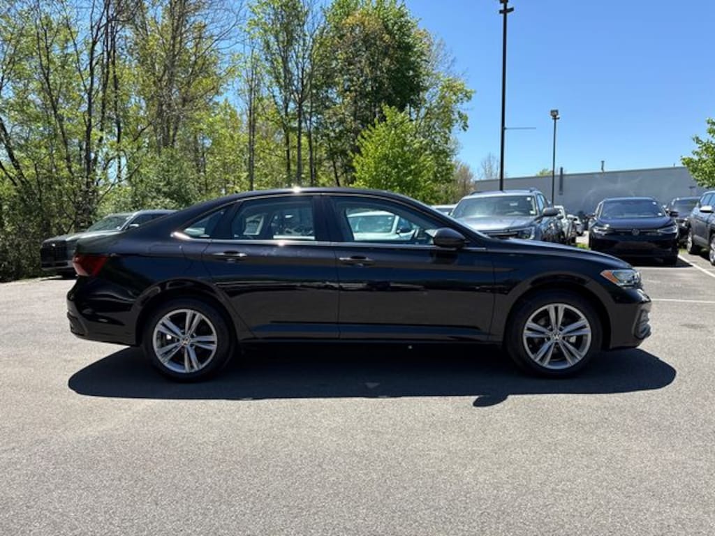 Certified 2023 Volkswagen Jetta 1.5T SE Sedan