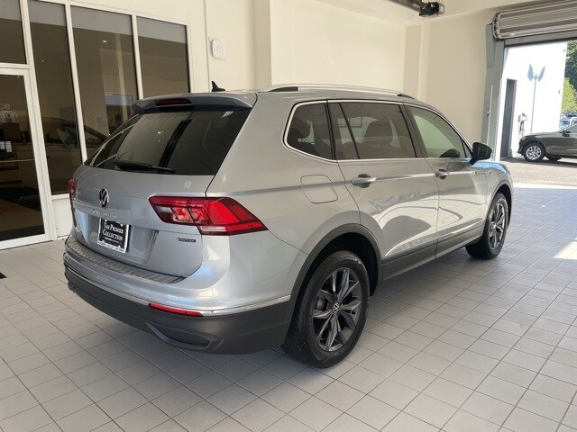 2022 Volkswagen Tiguan SE photo 4