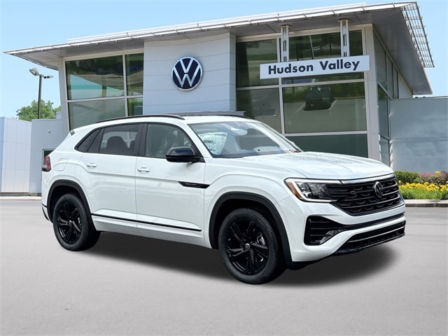 2026 Volkswagen Atlas Cross Sport SEL R-LINE's photo