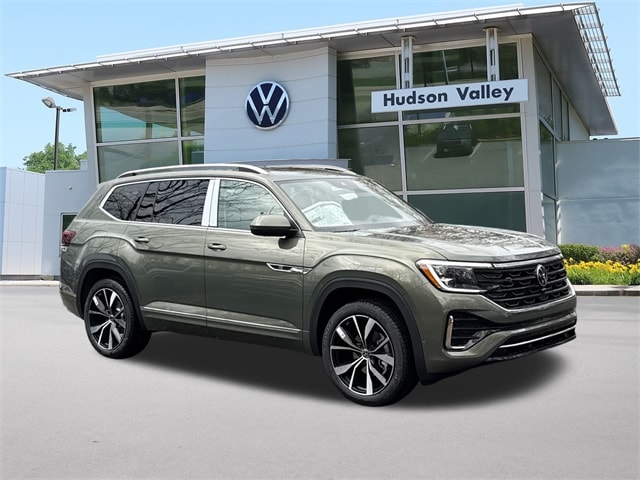 2026 Volkswagen Atlas SEL Premium R-Line's photo