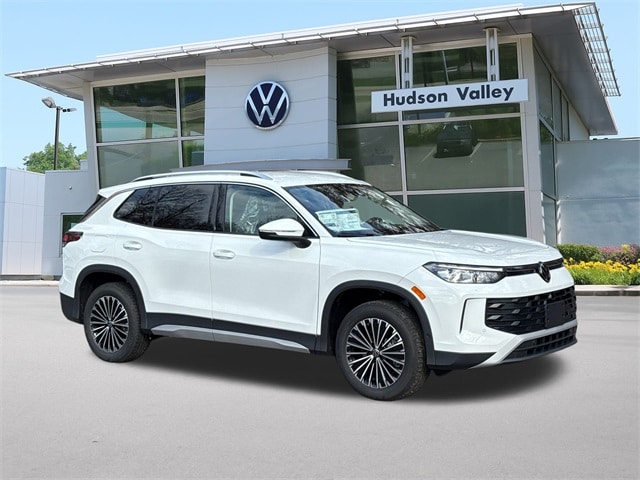 2026 Volkswagen Tiguan S's photo