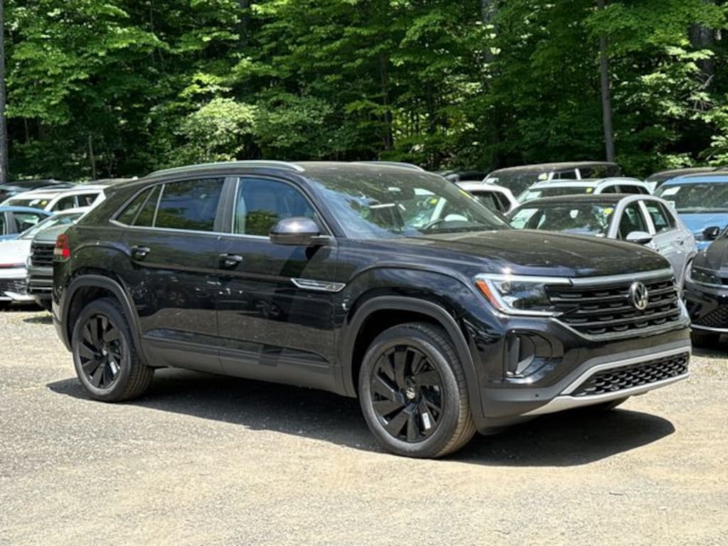 New 2026 Volkswagen Atlas Cross Sport 2.0T SE w/Technology SUV