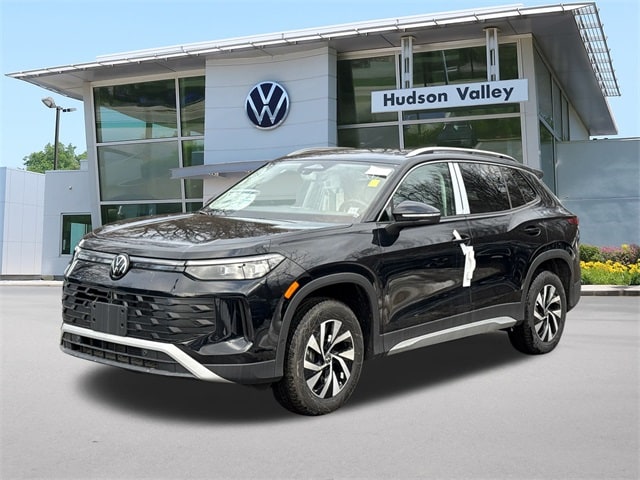 2025 Volkswagen Tiguan S's photo