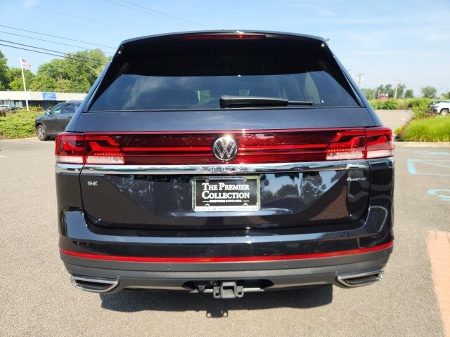 2024 Volkswagen Atlas SE Technology photo 3