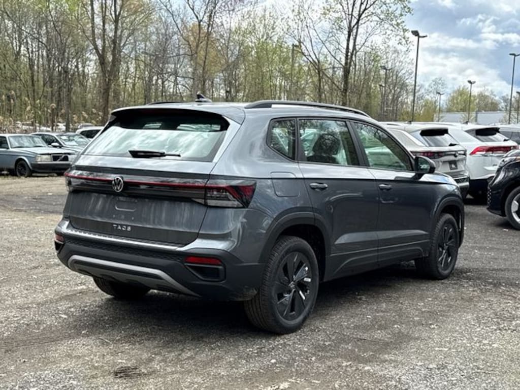 New 2026 Volkswagen Taos 1.5T S SUV