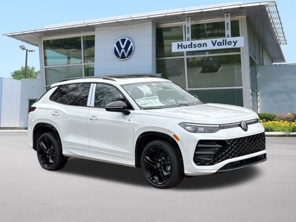 New 2026 Volkswagen Tiguan 2.0T SE R-Line Black SUV