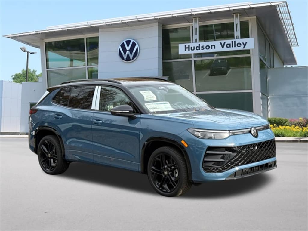 New 2026 Volkswagen Tiguan 2.0T SE R-Line Black SUV