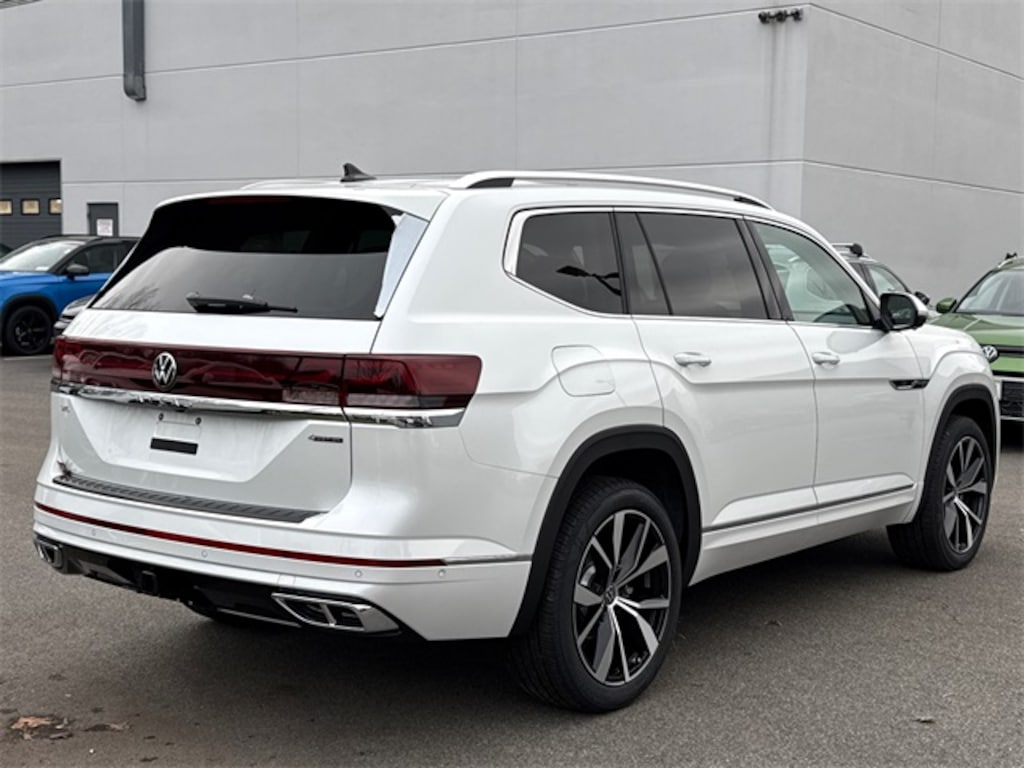 New 2026 Volkswagen Atlas 2.0T SEL Premium R-Line SUV