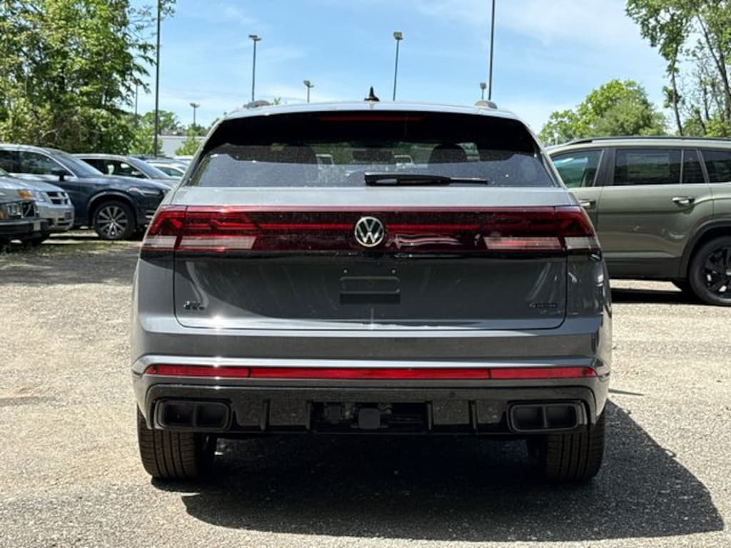 New 2026 Volkswagen Atlas Cross Sport 2.0T SEL R-Line Black SUV