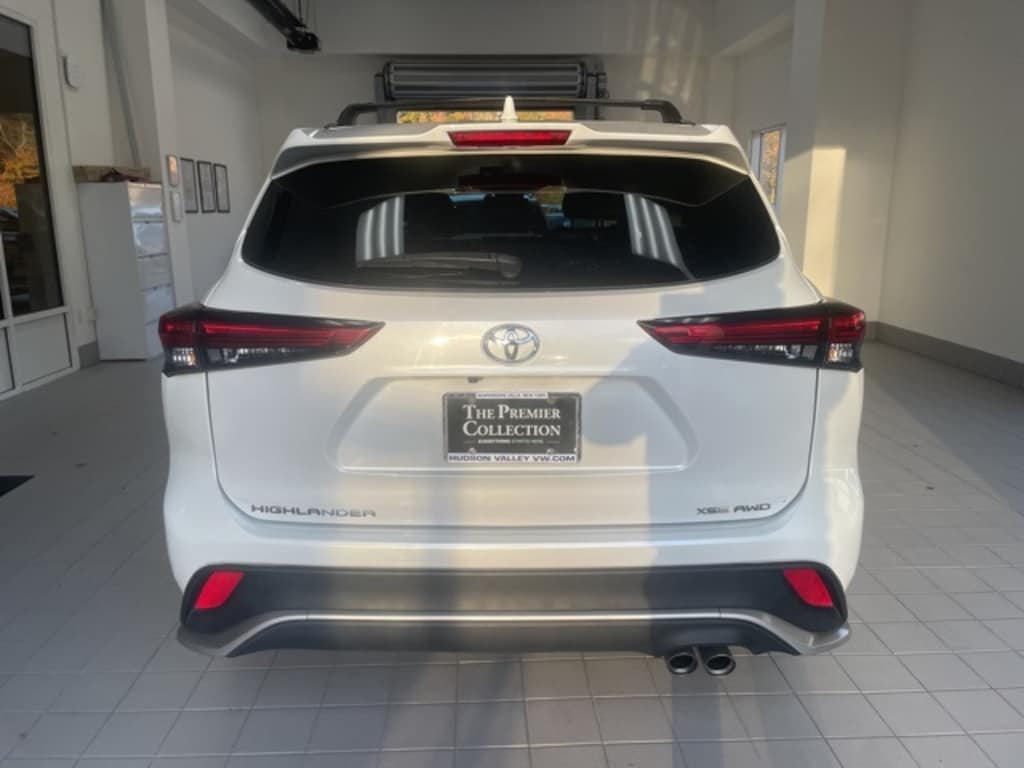Used 2023 Toyota Highlander XSE SUV