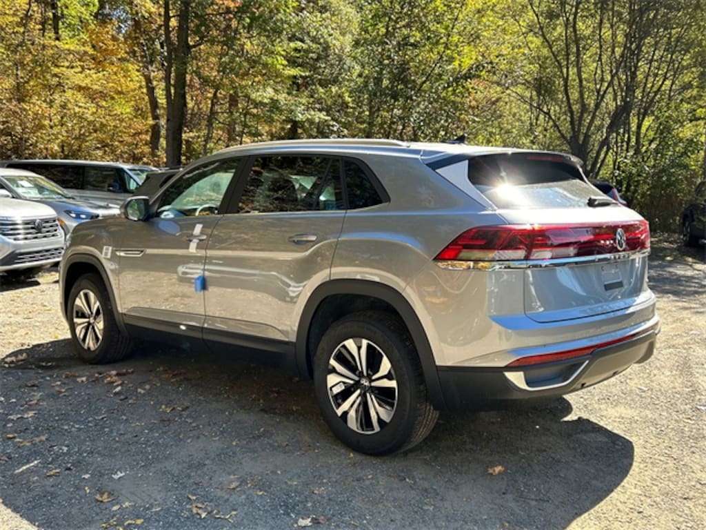 New 2026 Volkswagen Atlas Cross Sport 2.0T SE SUV