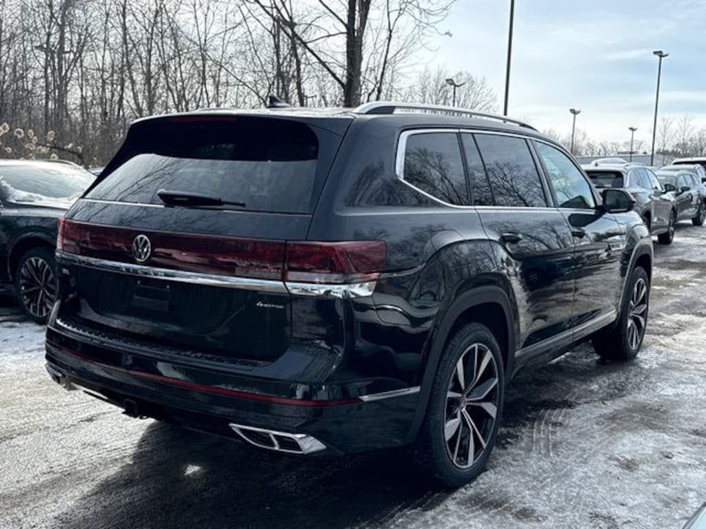 New 2026 Volkswagen Atlas 2.0T SEL Premium R-Line SUV