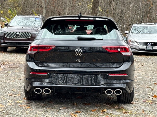 2026 Volkswagen Golf R 2.0 TSI photo 3