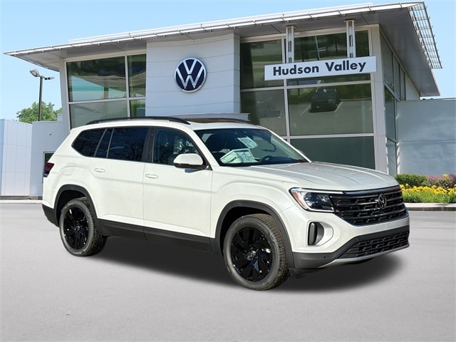 2026 Volkswagen Atlas SE w/Tech's photo