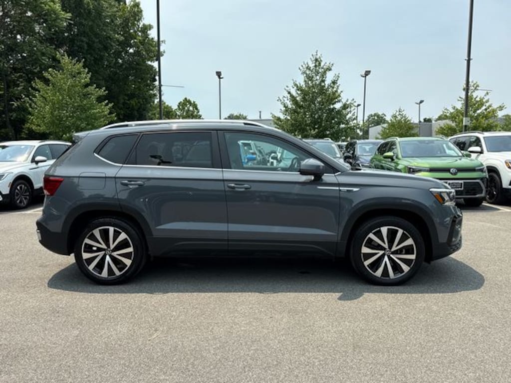Certified 2022 Volkswagen Taos 1.5T SE SUV