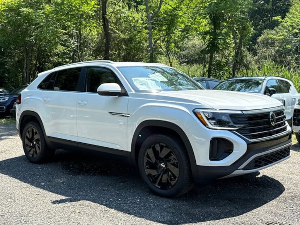 New 2026 Volkswagen Atlas Cross Sport SE w/Technology SUV