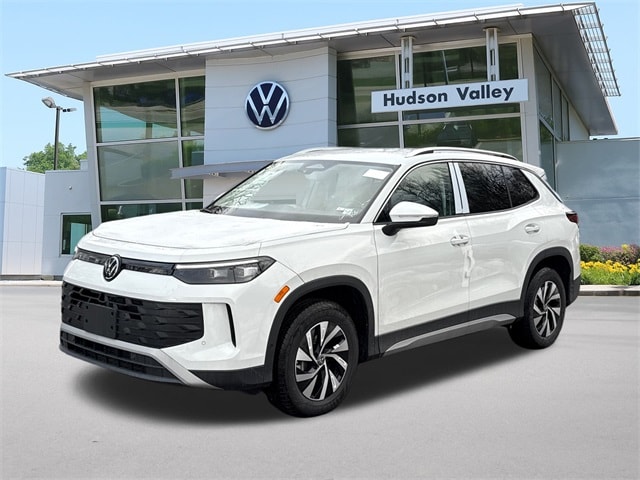 2025 Volkswagen Tiguan S's photo