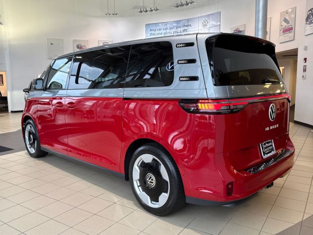 New 2025 Volkswagen ID. Buzz Pro S Plus Van 4MOTION