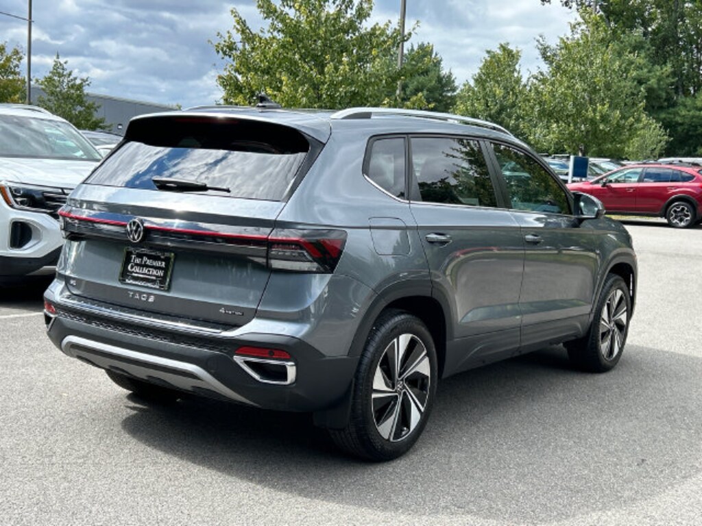 Certified 2025 Volkswagen Taos 1.5T SE SUV