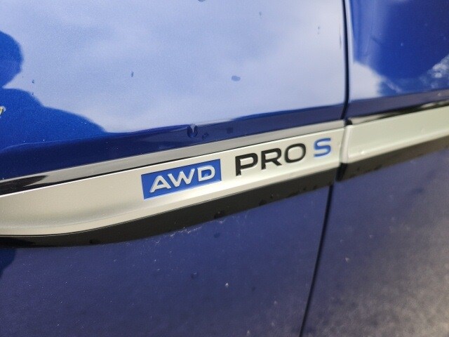 Used 2021 Volkswagen ID.4 PRO S with VIN WVGUNPE26MP063702 for sale in Wappingers Falls, NY