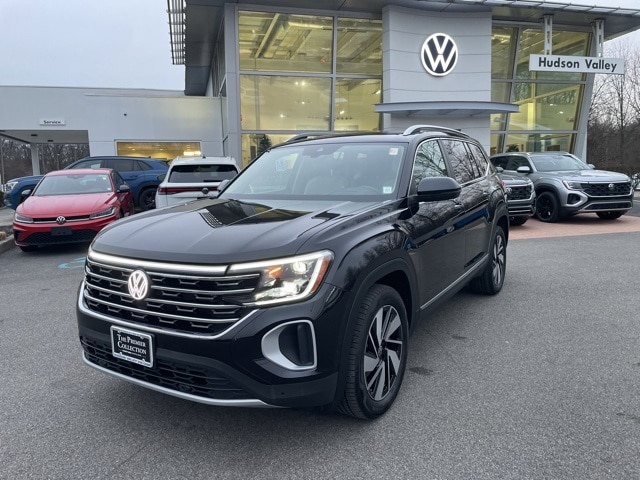 2025 Volkswagen Atlas SEL's photo