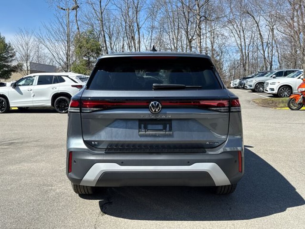 New 2026 Volkswagen Tiguan 2.0T SE SUV