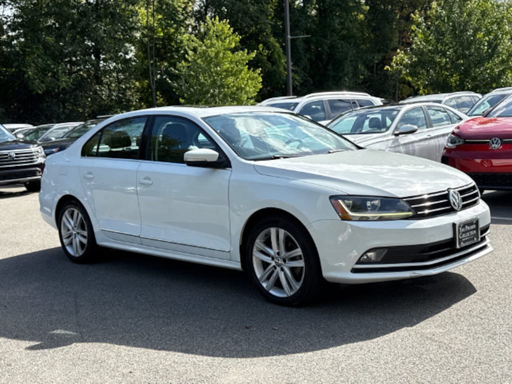 Used 2017 Volkswagen Jetta 1.8T SEL Sedan