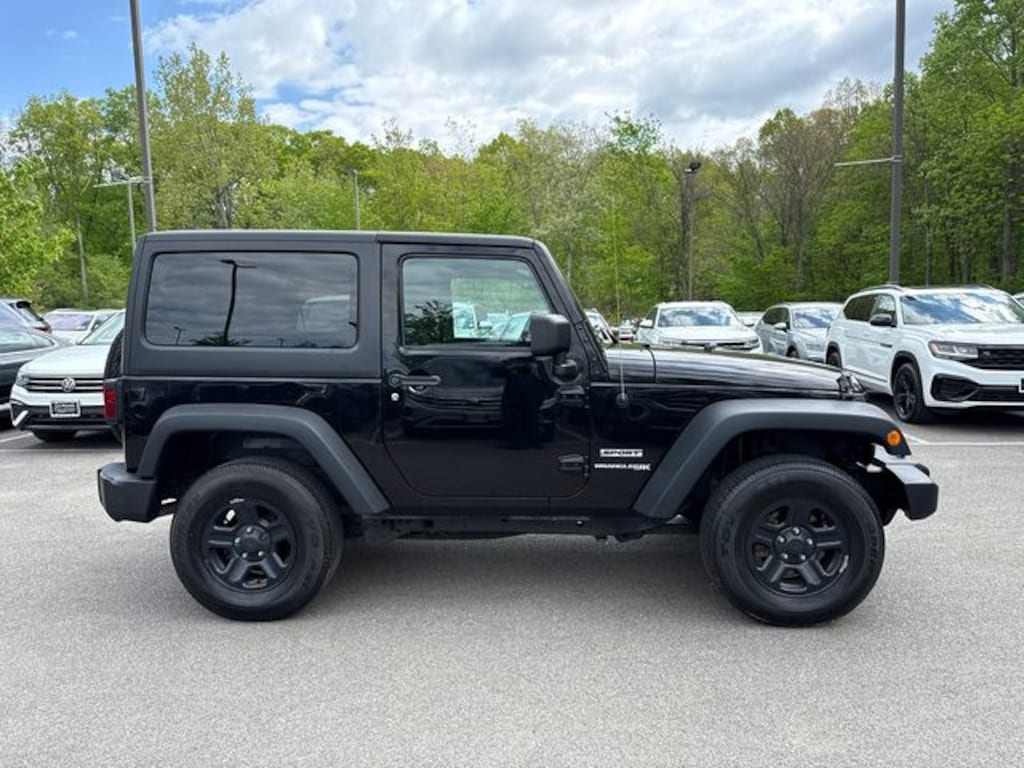Used 2018 Jeep Wrangler JK Sport 4x4 SUV