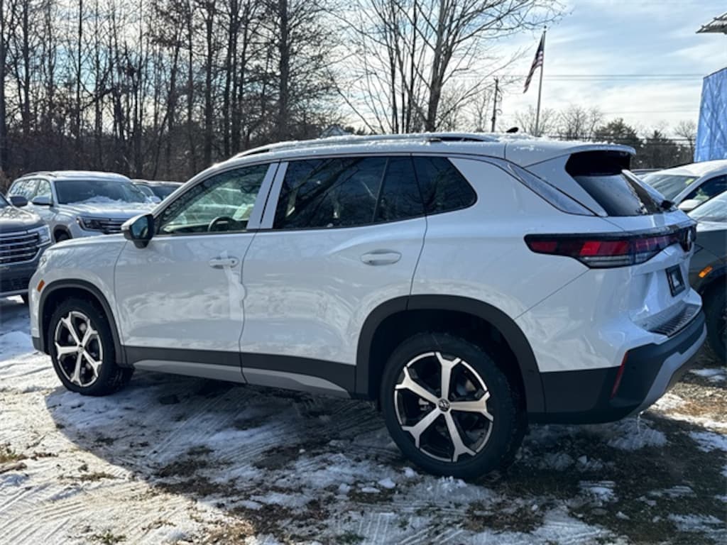 New 2025 Volkswagen Tiguan 2.0T SE SUV