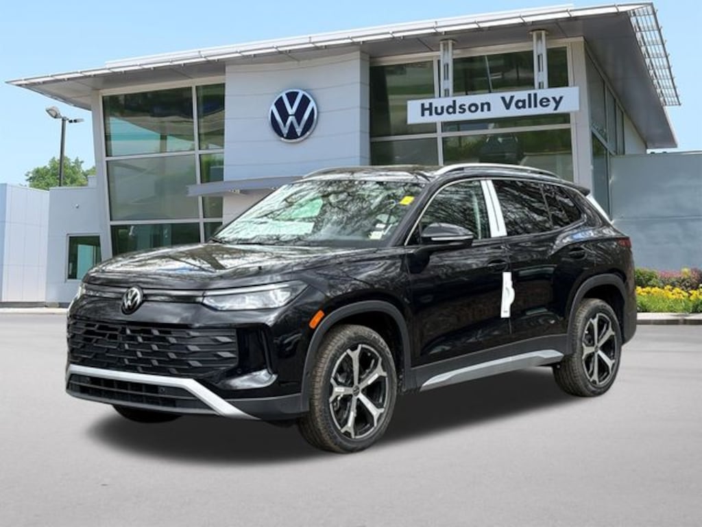 New 2026 Volkswagen Tiguan 2.0T SE SUV