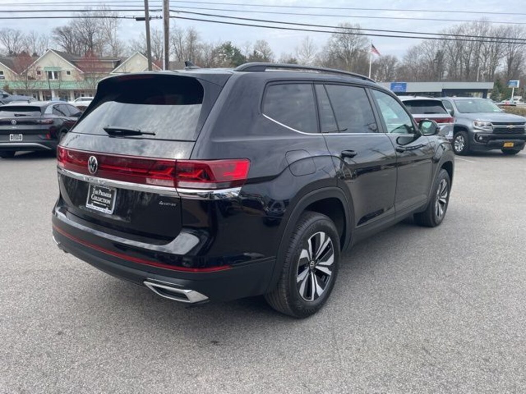 Certified 2025 Volkswagen Atlas 2.0T SE SUV